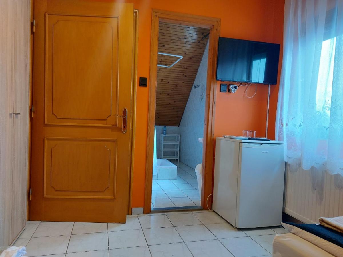 באלאטונפורד Napfeny Villa מראה חיצוני תמונה